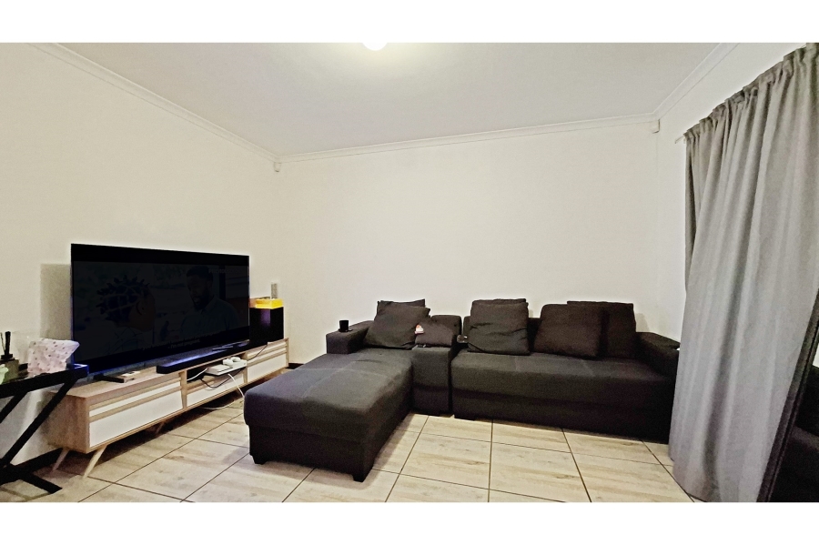 To Let 2 Bedroom Property for Rent in Victoria Park Western Cape